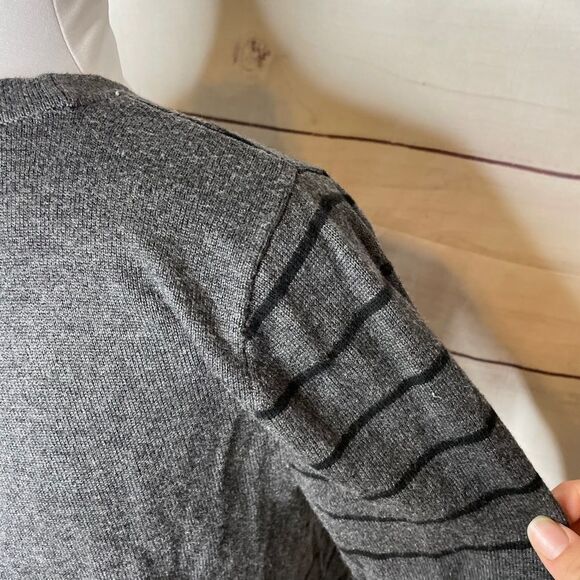 Pixley for Stirch Fix grey striped open back top size small - Picture 6 of 9